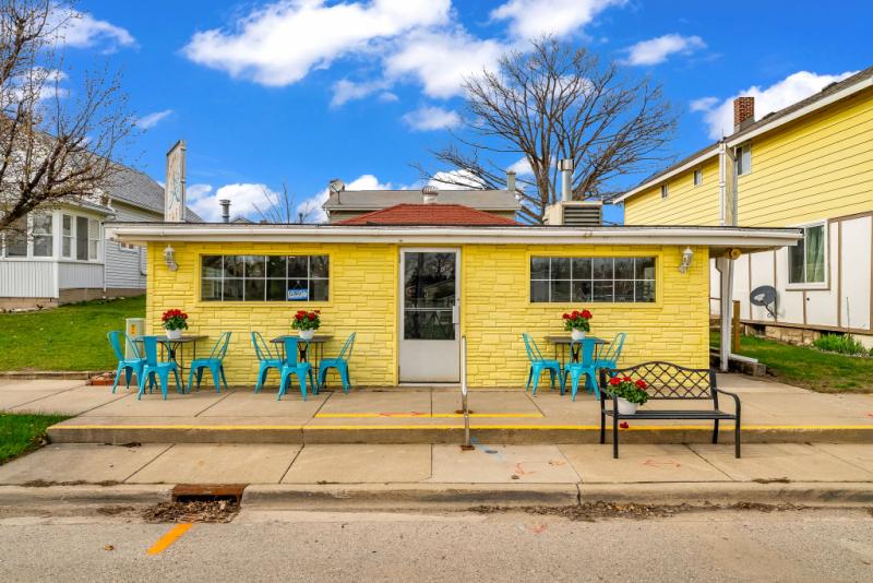 Rental 202352 Main Image